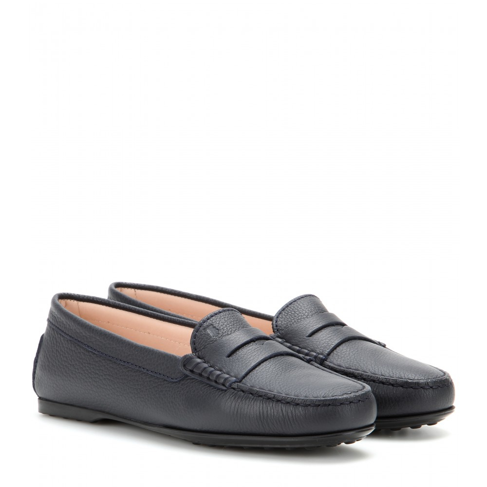 tods black loafers