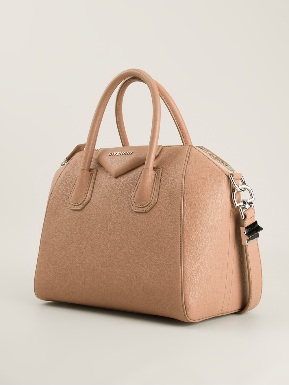 givenchy antigona small size in cm