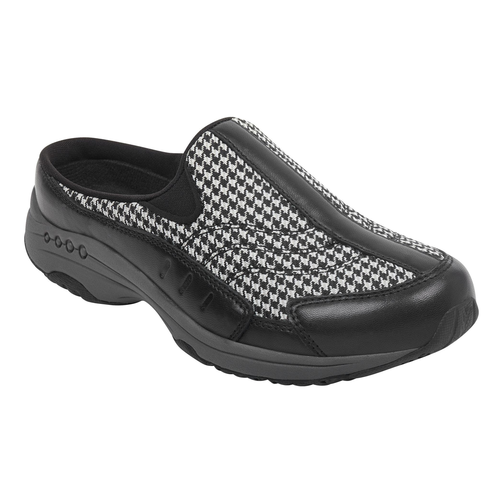 easy spirit traveltime black suede
