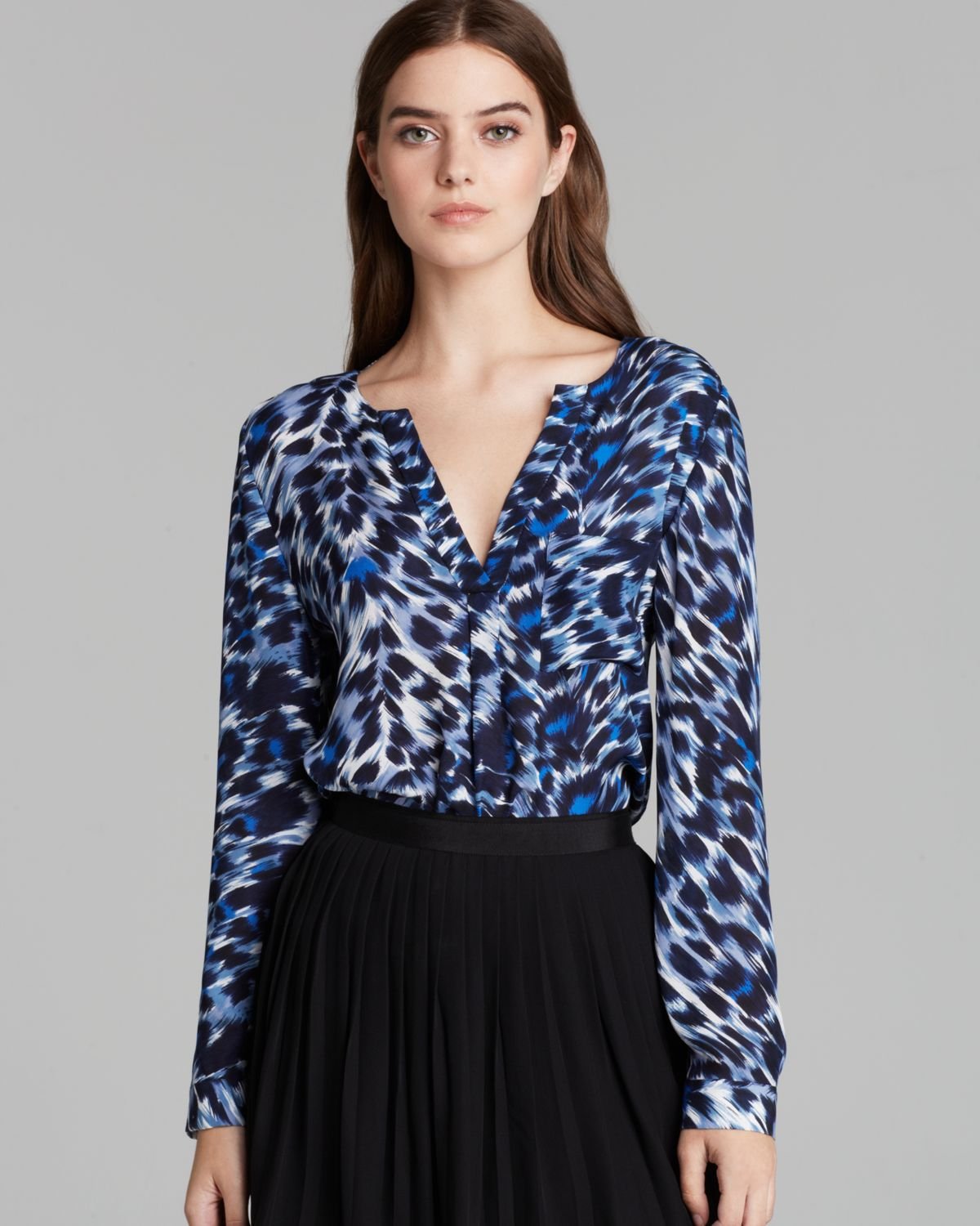 blue animal print tops