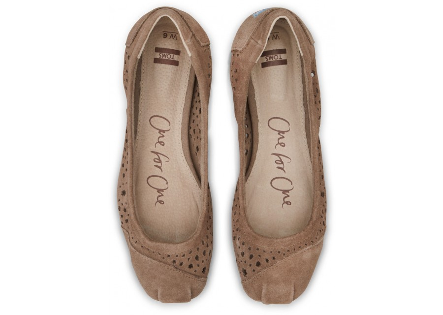 tan colored toms