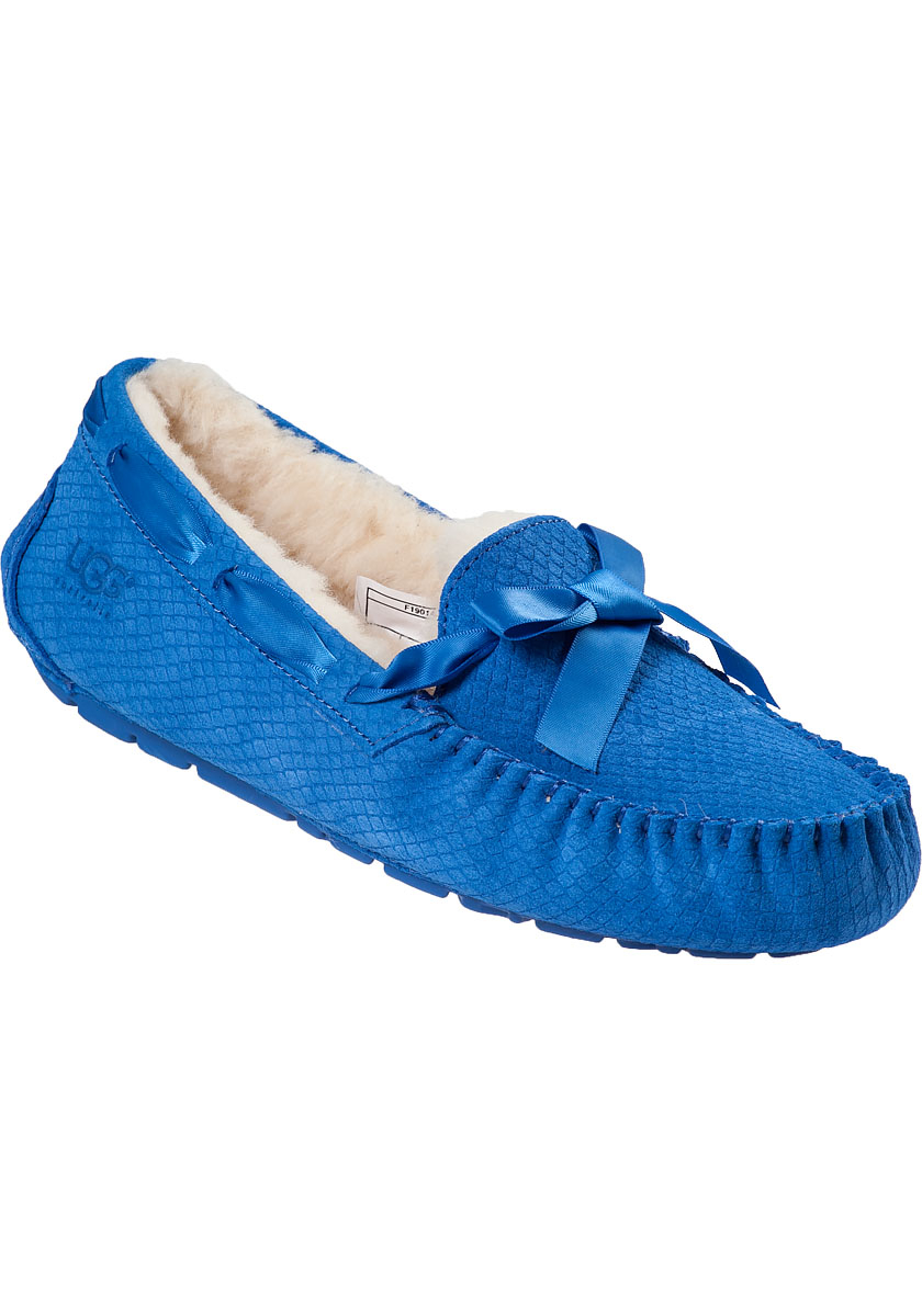 ugg dakota blue