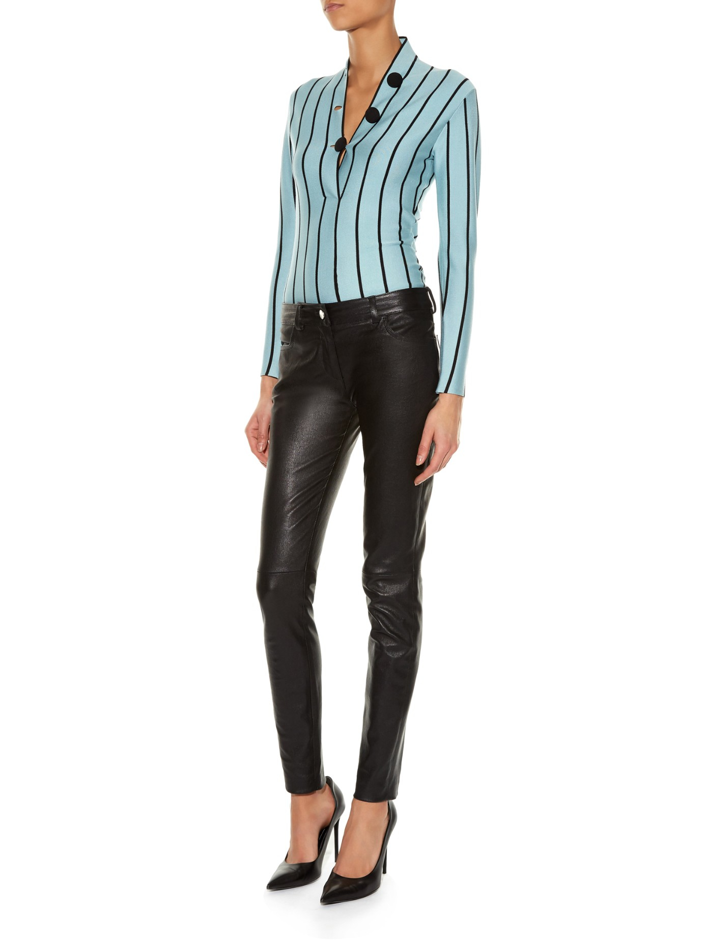 triple s low top sneaker