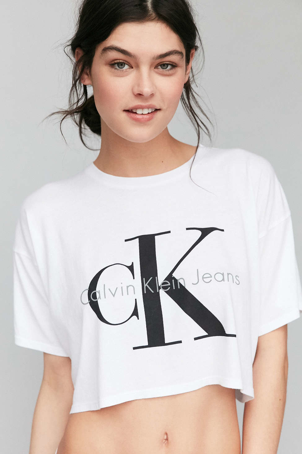 Calvin Klein Cropped Tee Shirt in White - Lyst