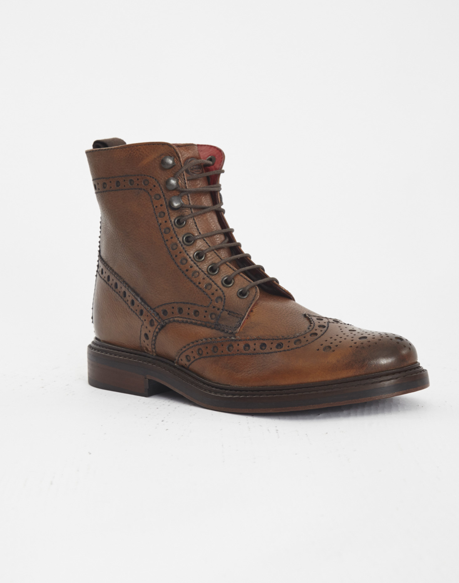 base brogue boots