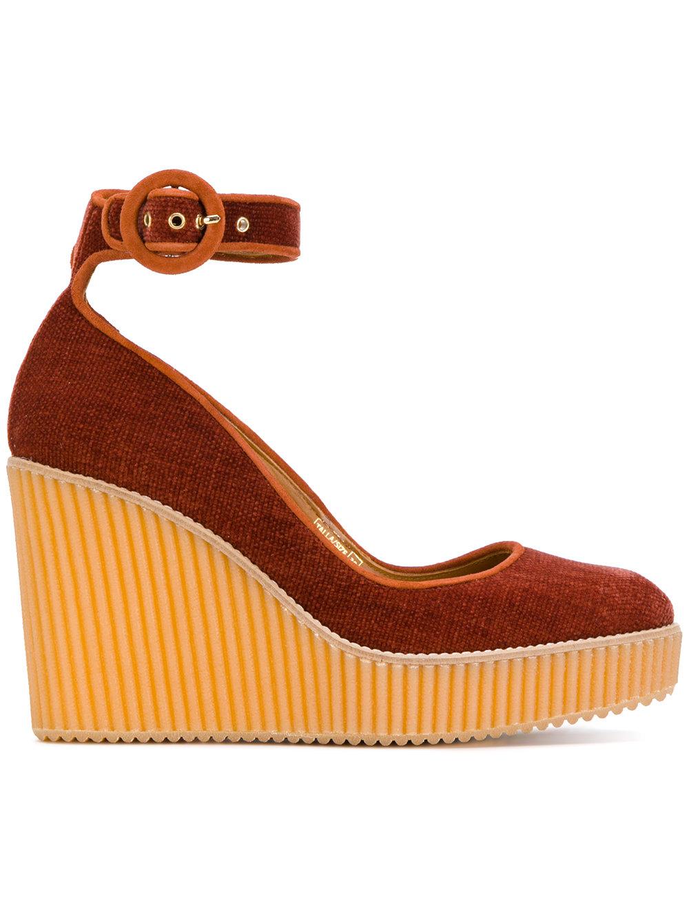 wedge pumps brown