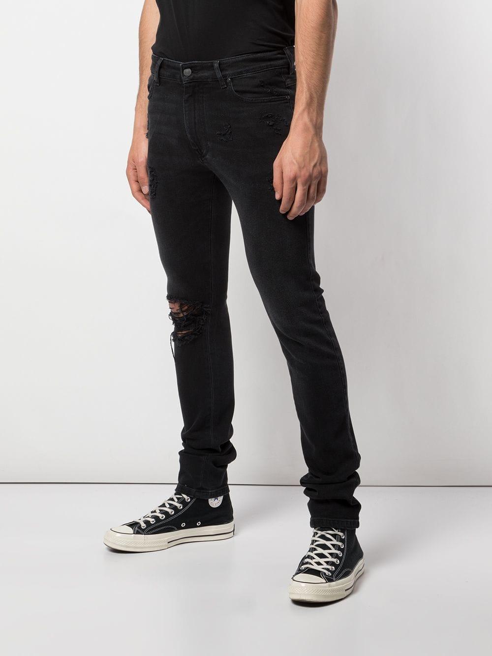 knee ripped jeans men's