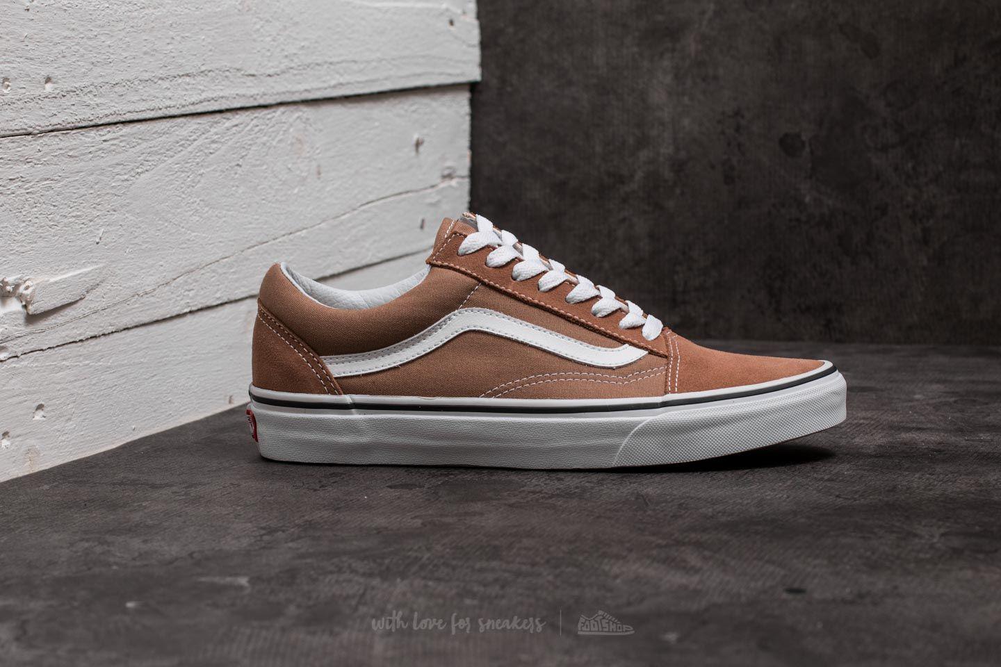 flat shoes with strings