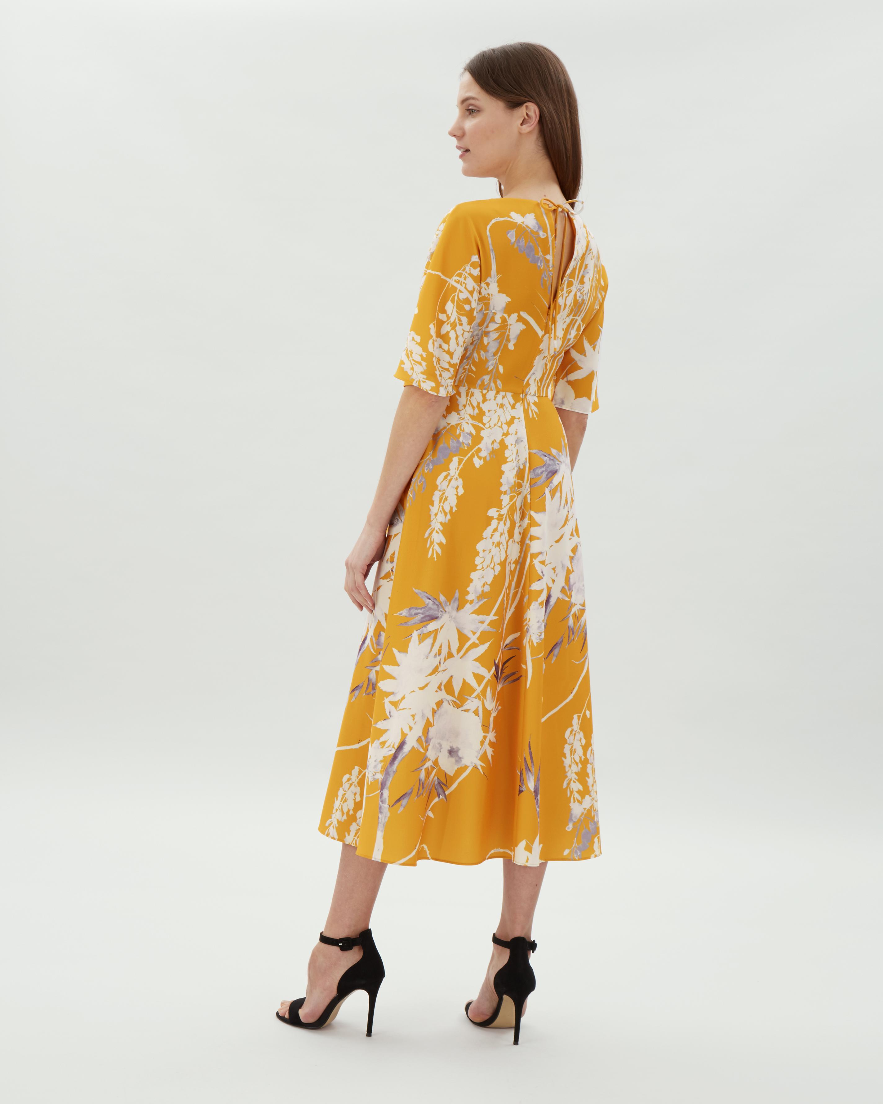 Lyst Jaeger Floral Print Kimono Dress in Orange