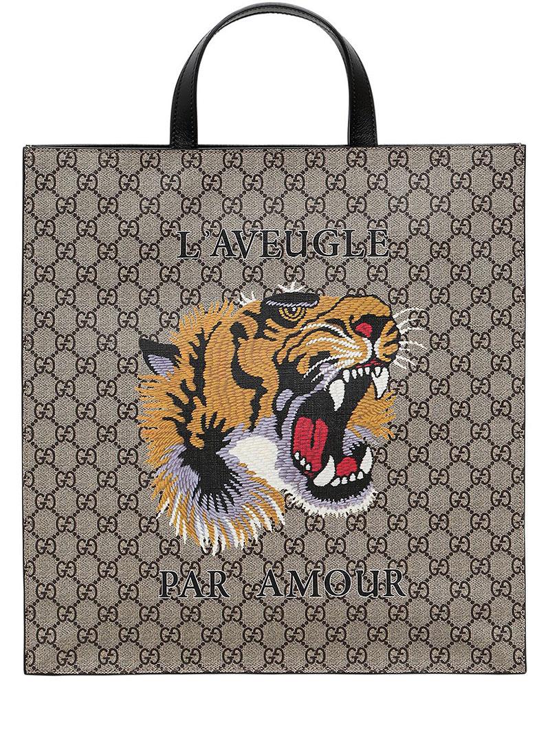 Gucci Tiger Printed Gg Supple Tote Bag in Natural - Lyst