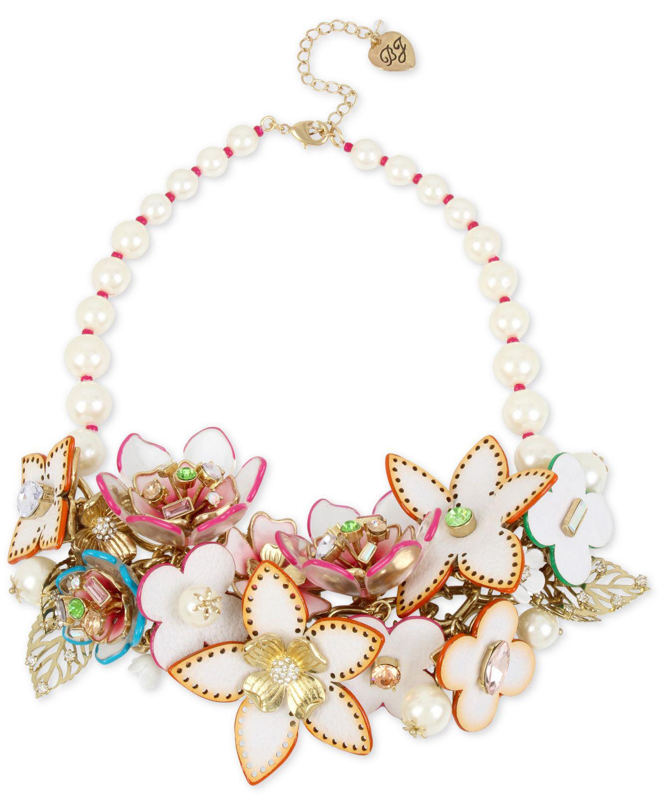 Lyst Betsey Johnson Flower & Fauxpearl Statement Necklace