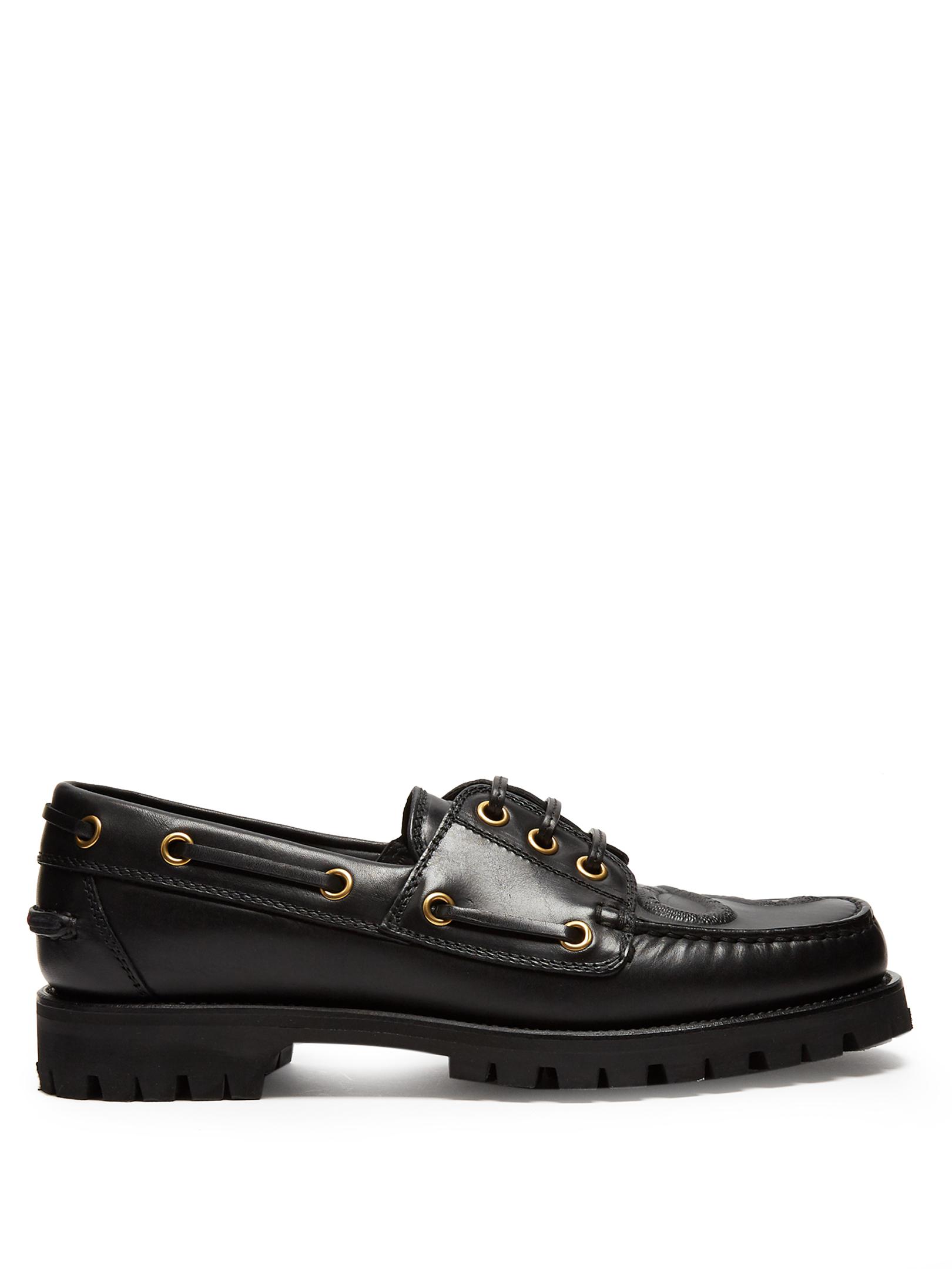 black deck shoe