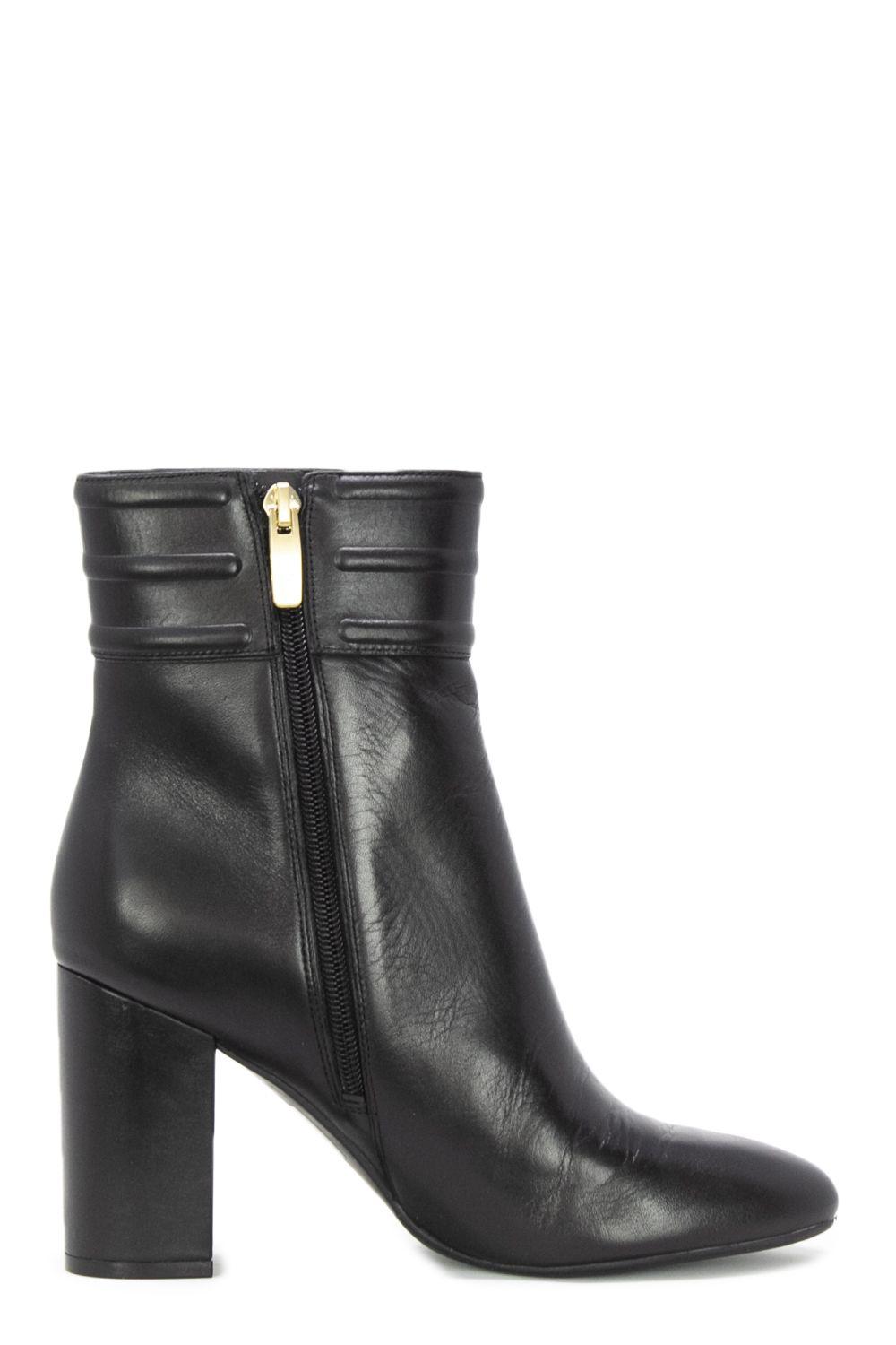 Guess Black Leather Ankle Boots in Black - Lyst
