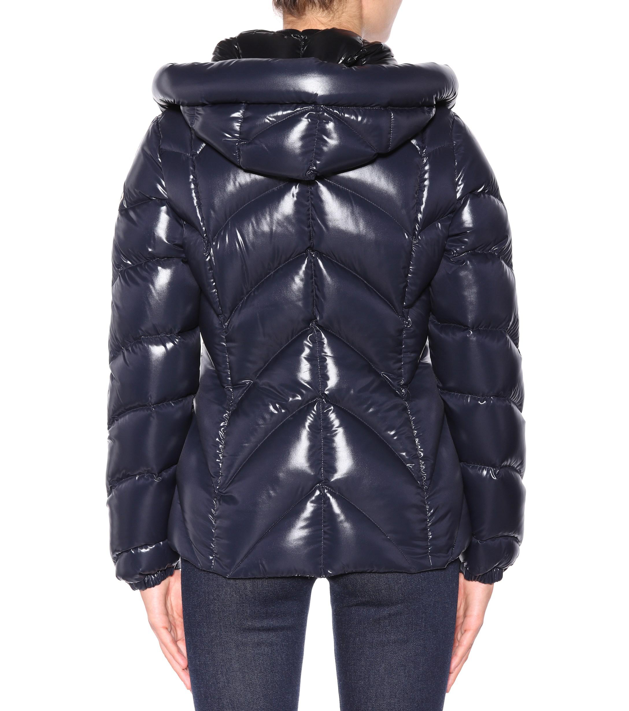 Moncler Akebia Shiny Puffer Jacket in Navy (Blue) - Lyst