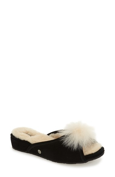 Lyst - Ugg Ugg Yvett Open Toe Slipper With Genuine Shearling Pom