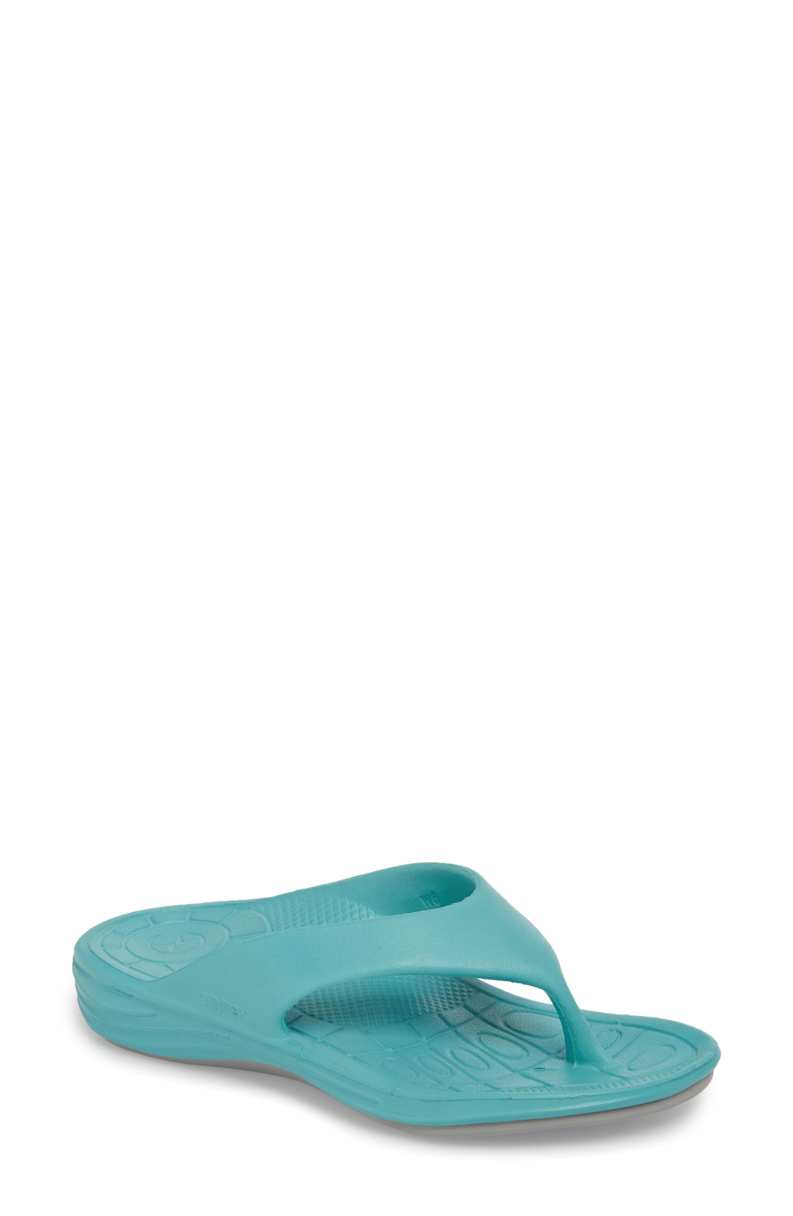 aetrex lynco slippers