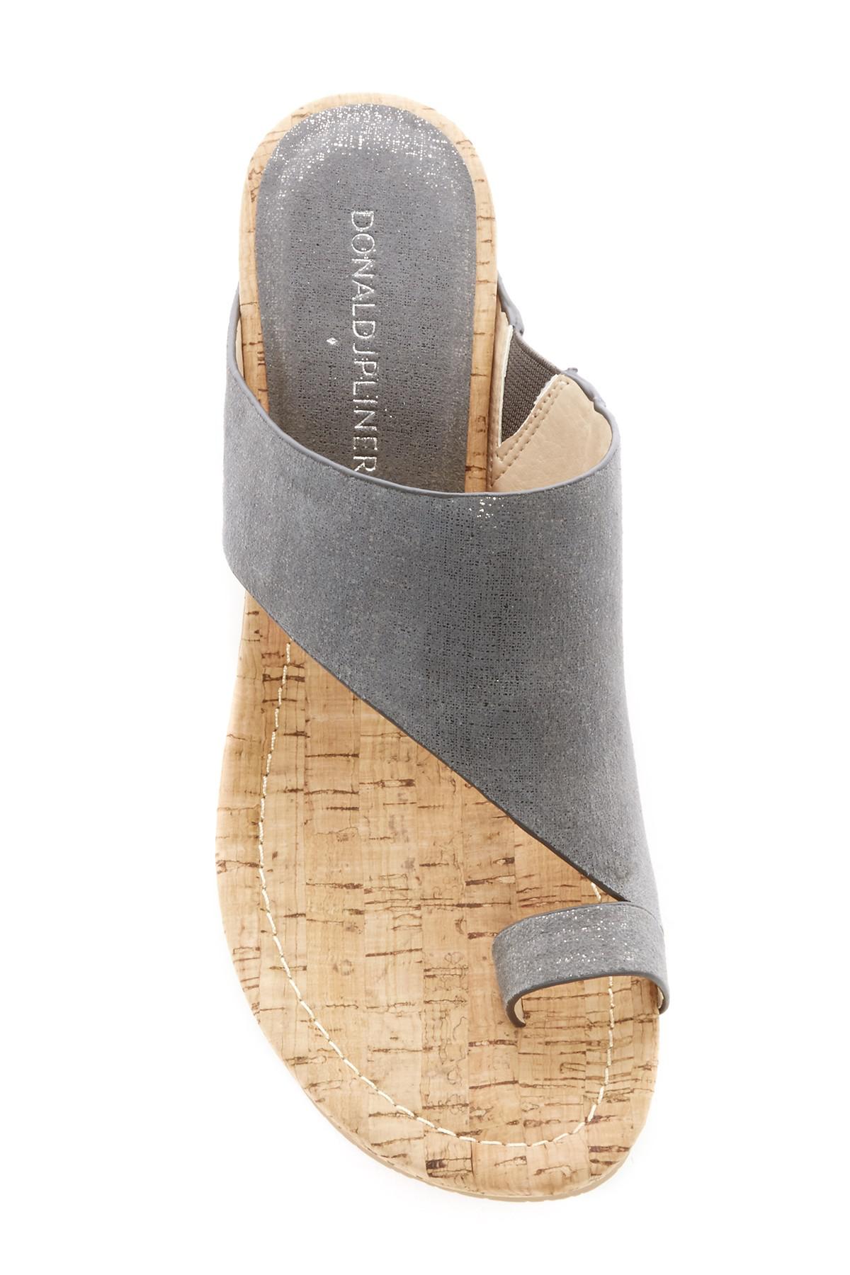 donald pliner gyer wedge sandals