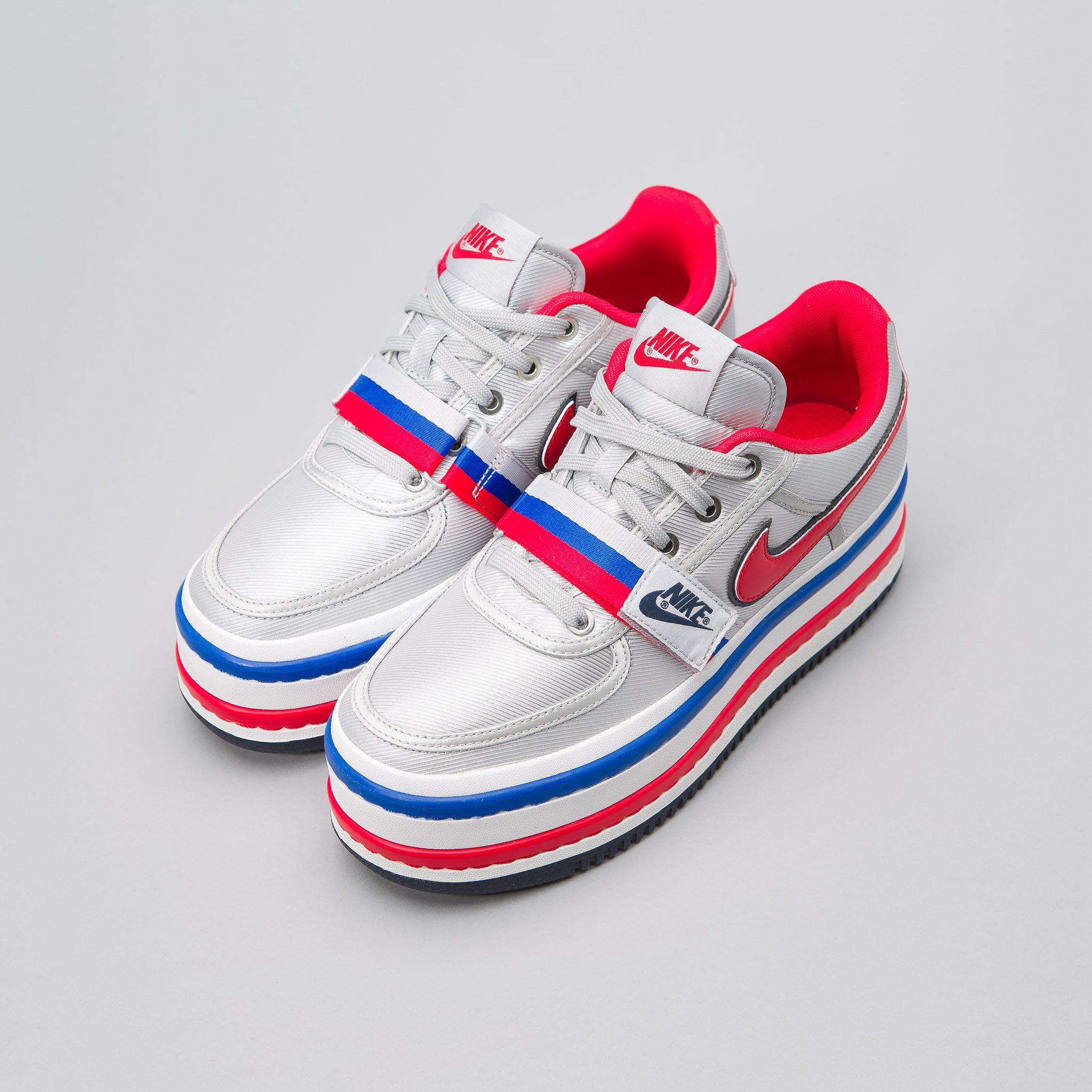 vandal 2k white