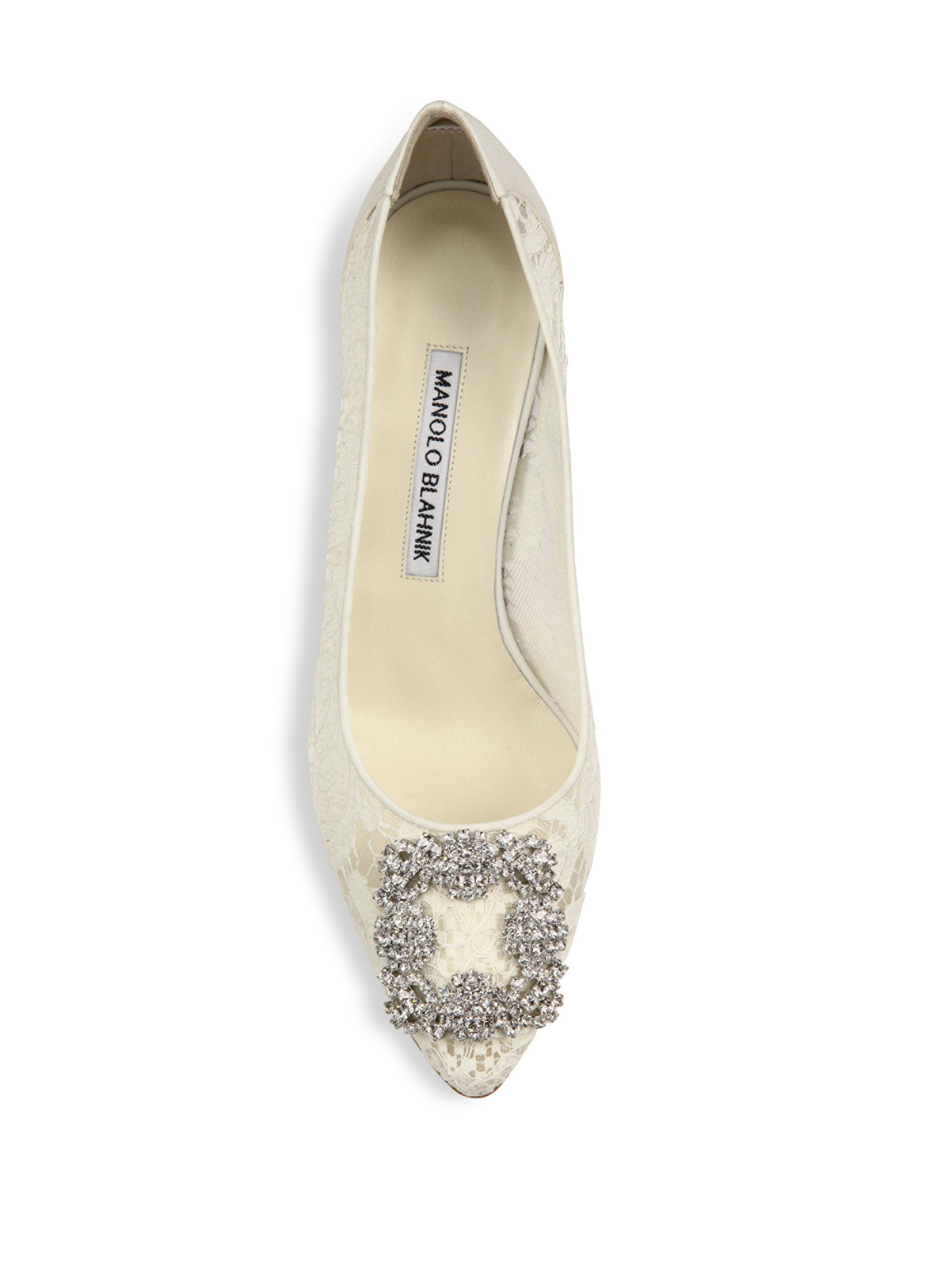 manolo lace pump