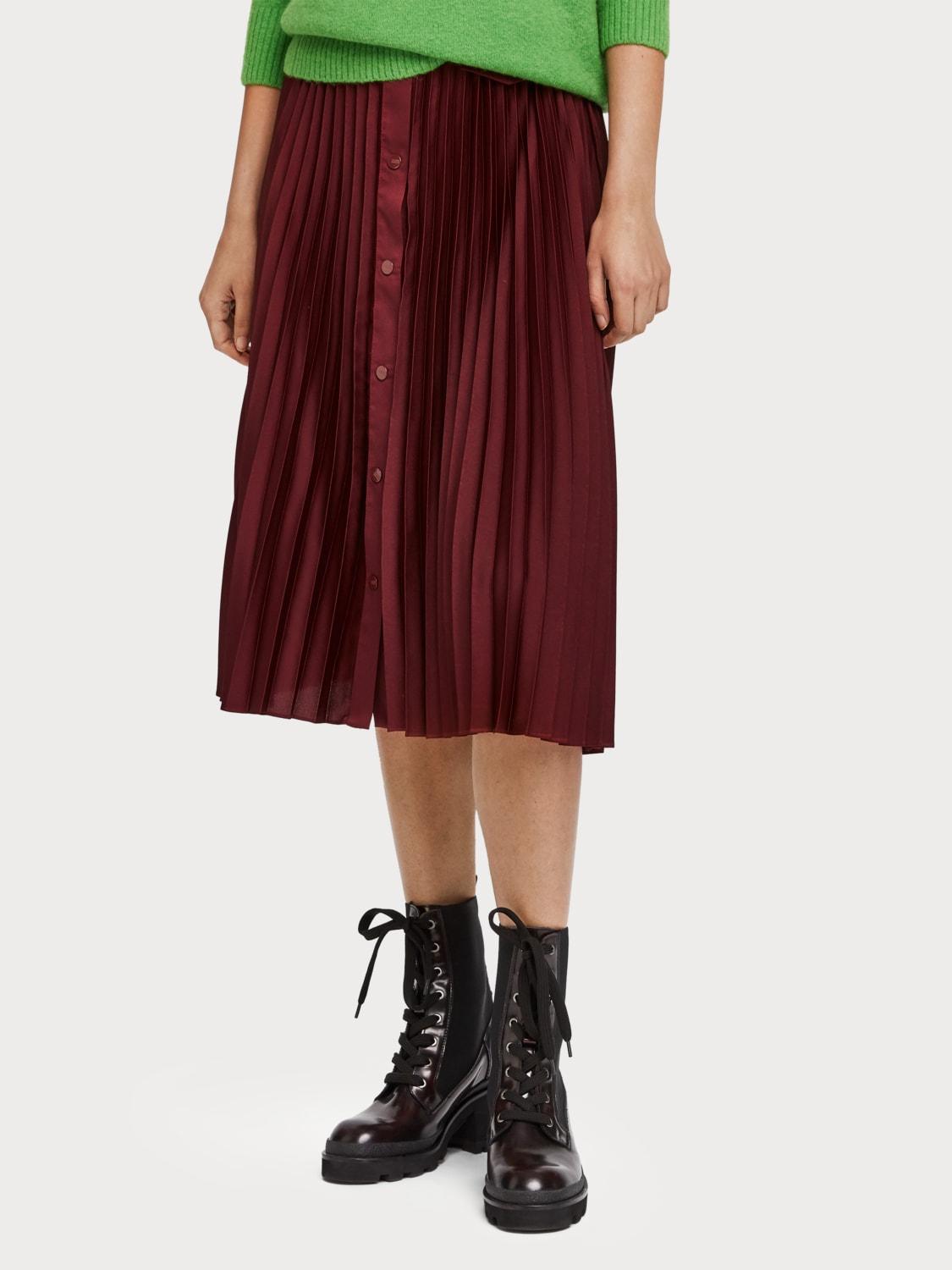 Scotch & Soda Satin Pleat Midi Skirt in Red - Lyst