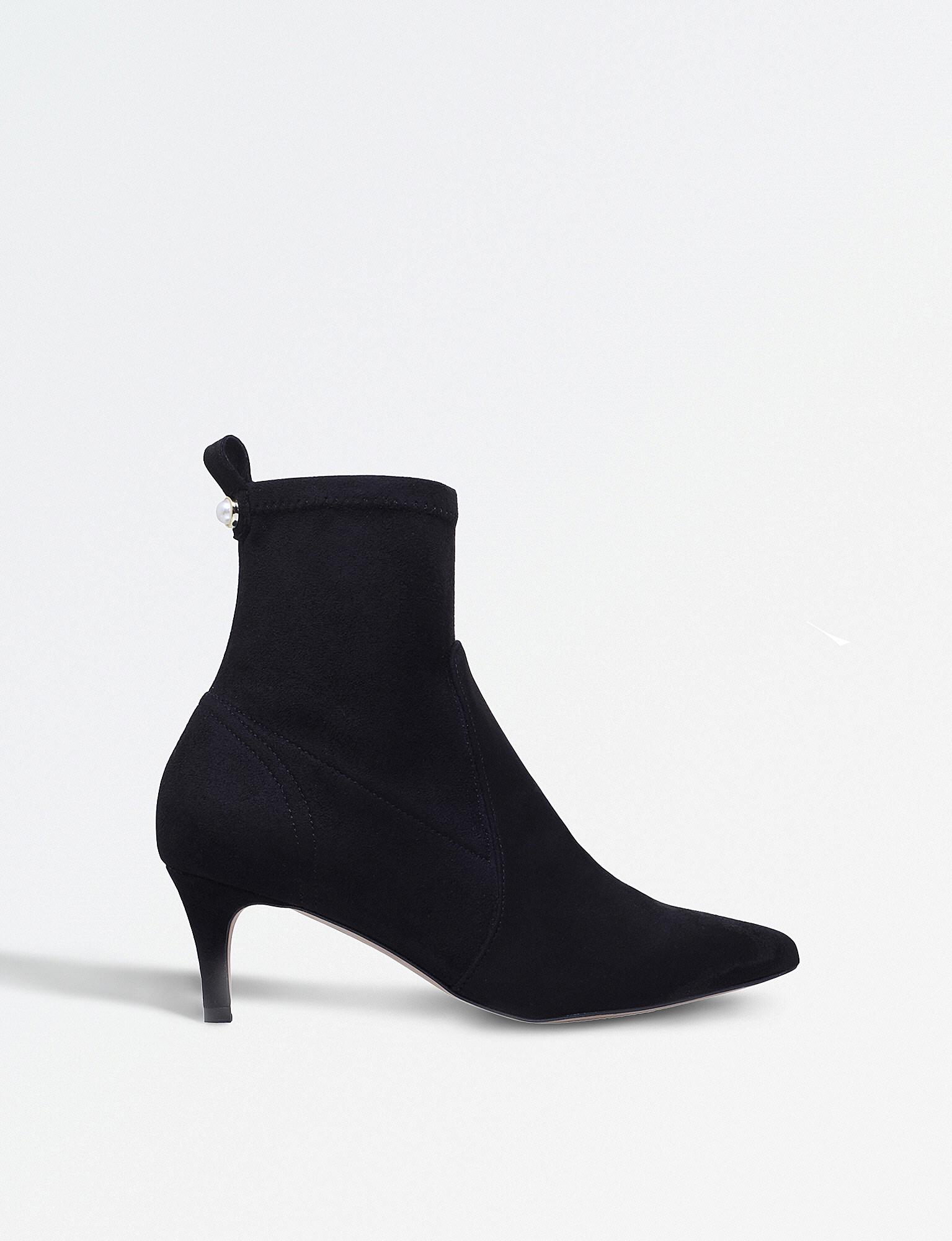 scant carvela boots
