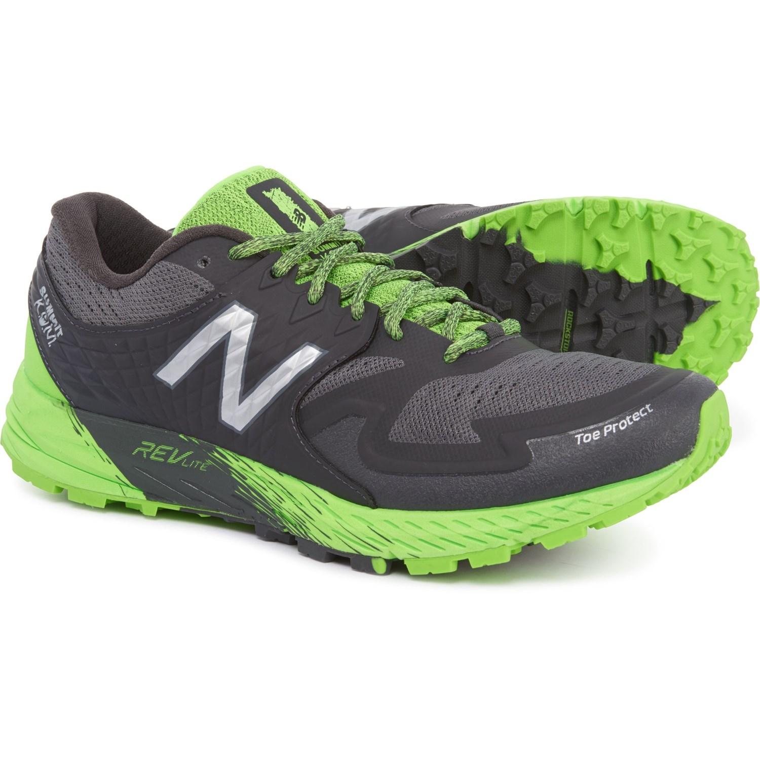 New Balance Summit Kom Trail Running Shoes in Green for Men - Lyst
