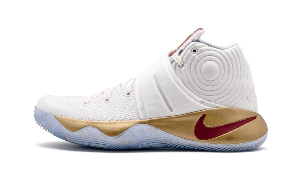 kyrie maroon shoes