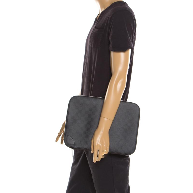 Louis Vuitton Damier Graphite Canvas Horizon Laptop Sleeve in Black for Men - Lyst