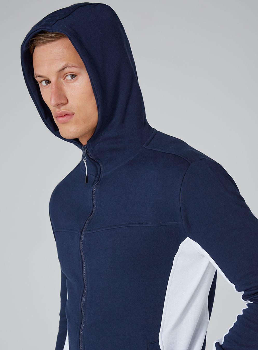 muscle fit hoodie zip