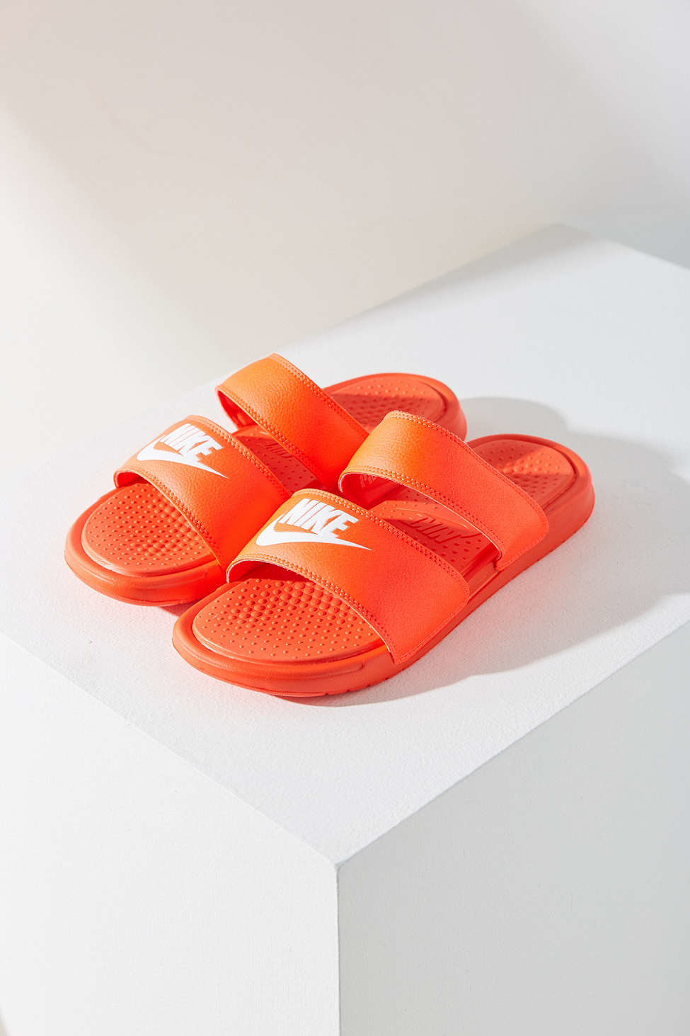 nike benassi jdi orange