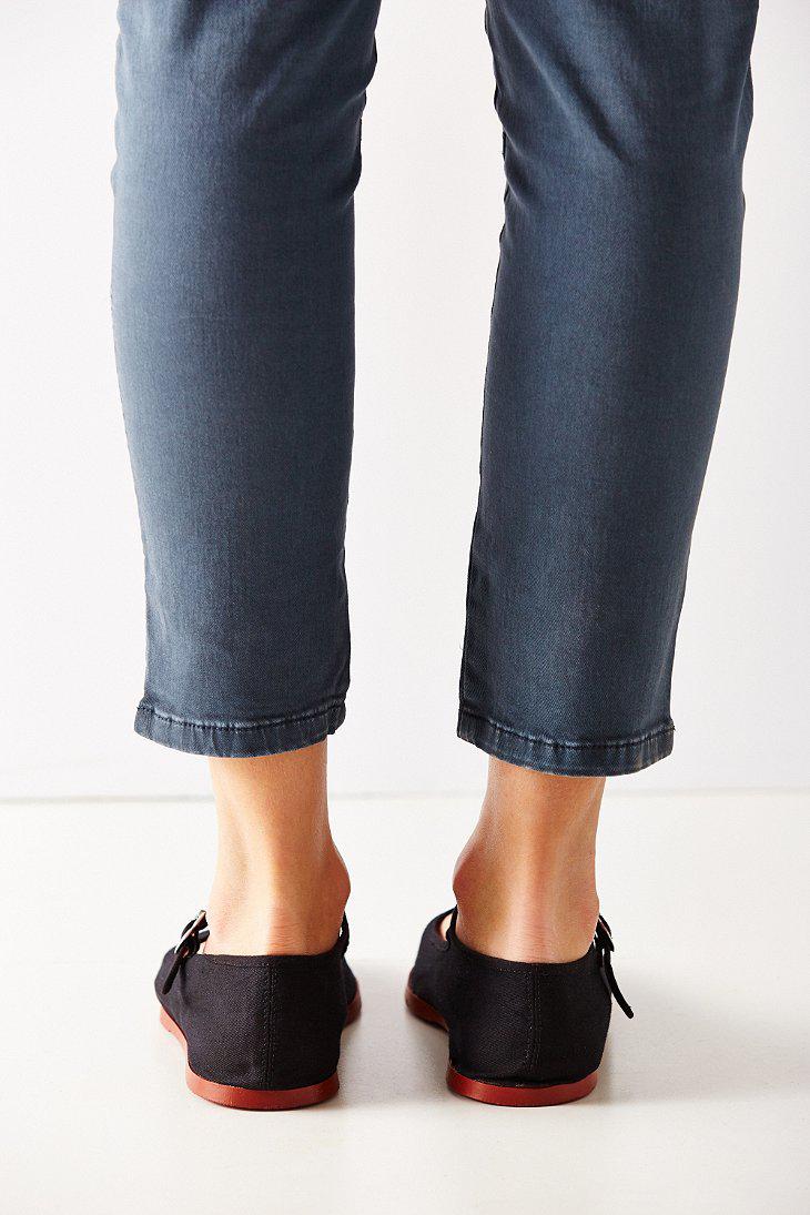 urban outfitters black mary janes