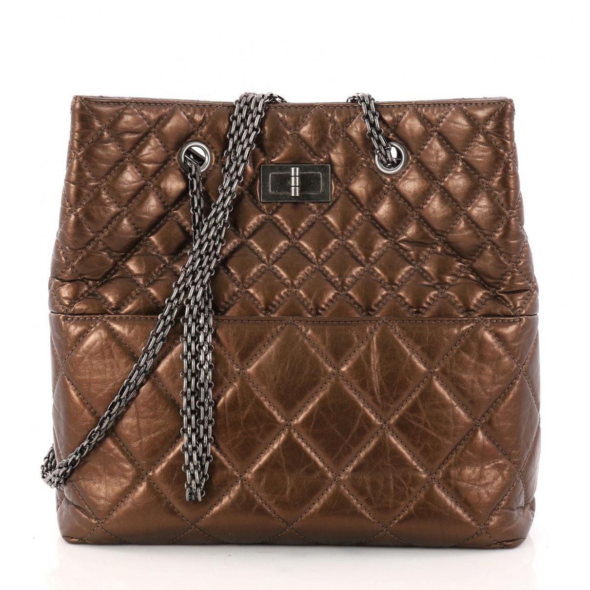 Lyst Chanel Pre Owned Leather Handbag In Metallic Chanel Women S Metallic Pre Owned Leather Handbag
