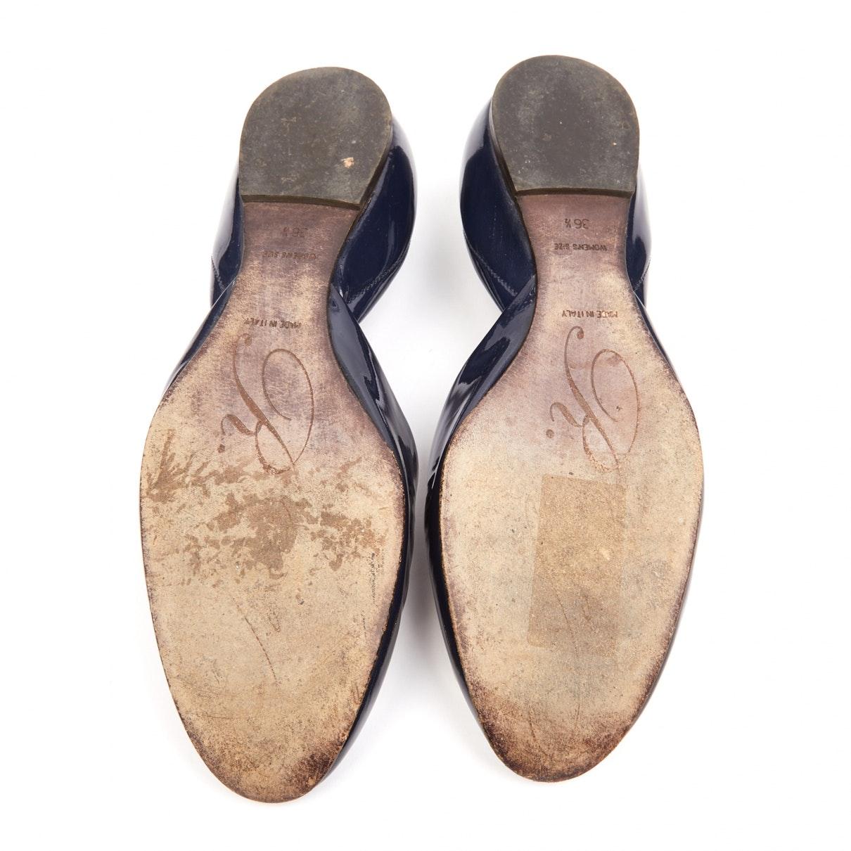 roger vivier blue flats