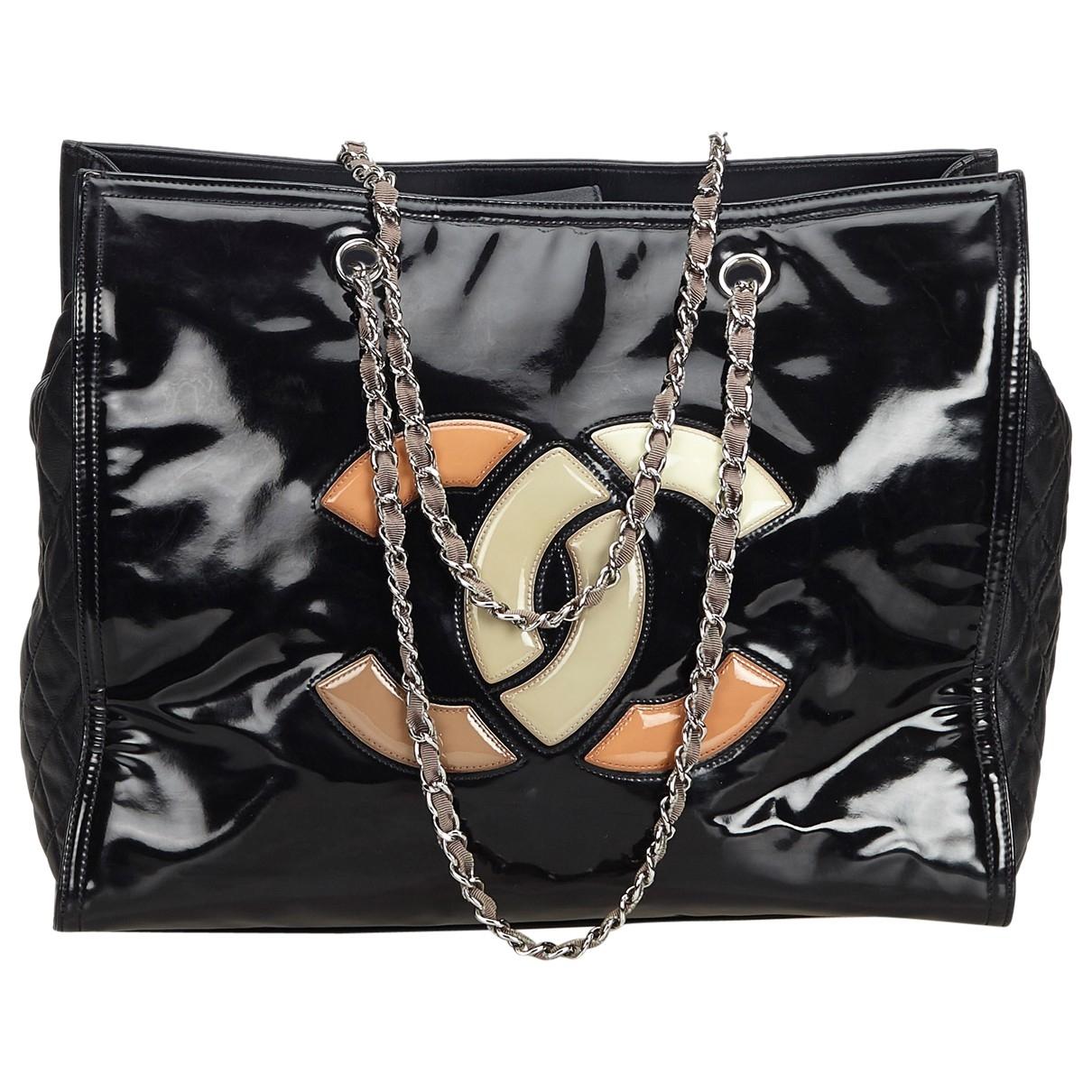 Chanel Black Patent Leather Handbag in Black - Lyst