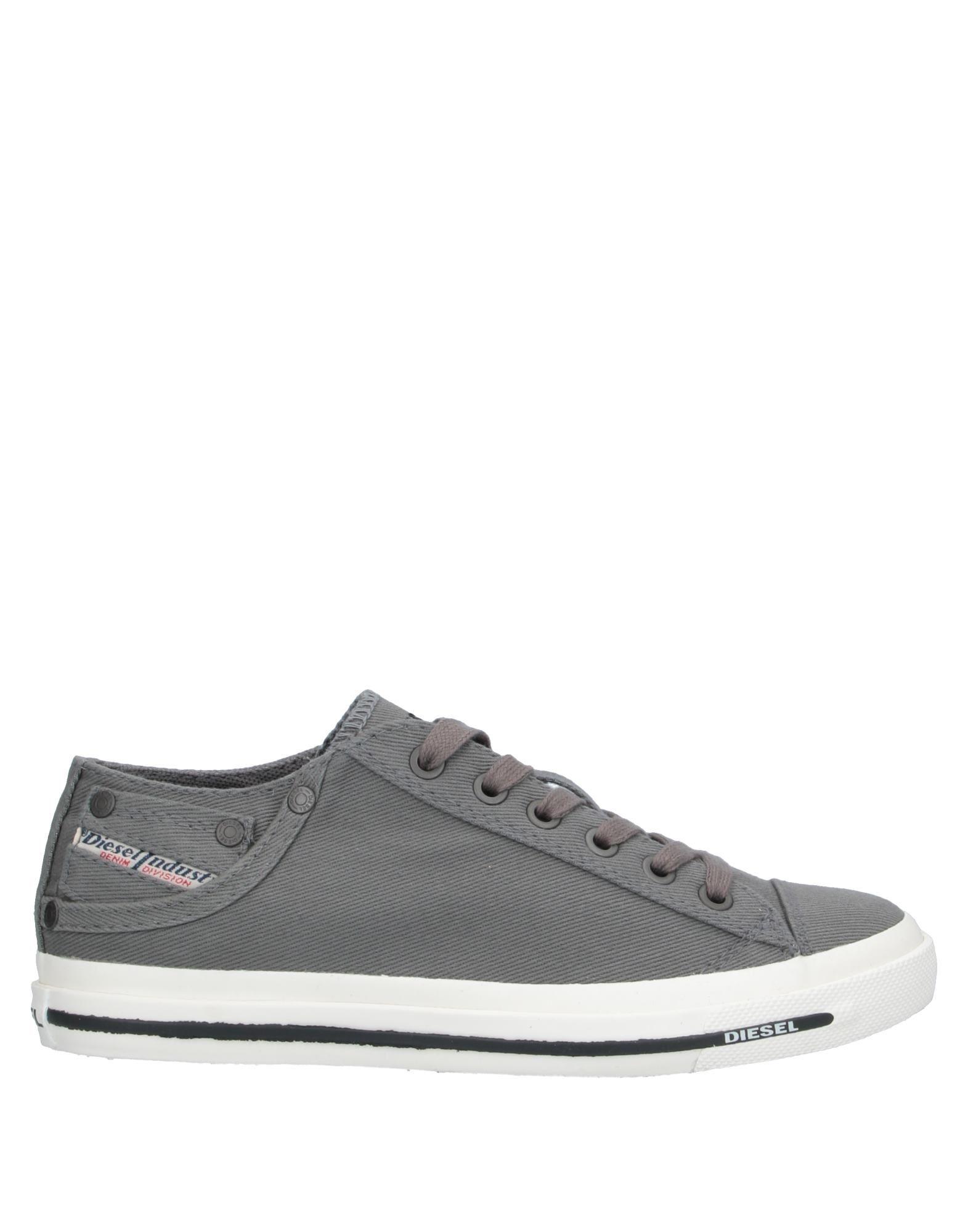 c116 low top sneaker