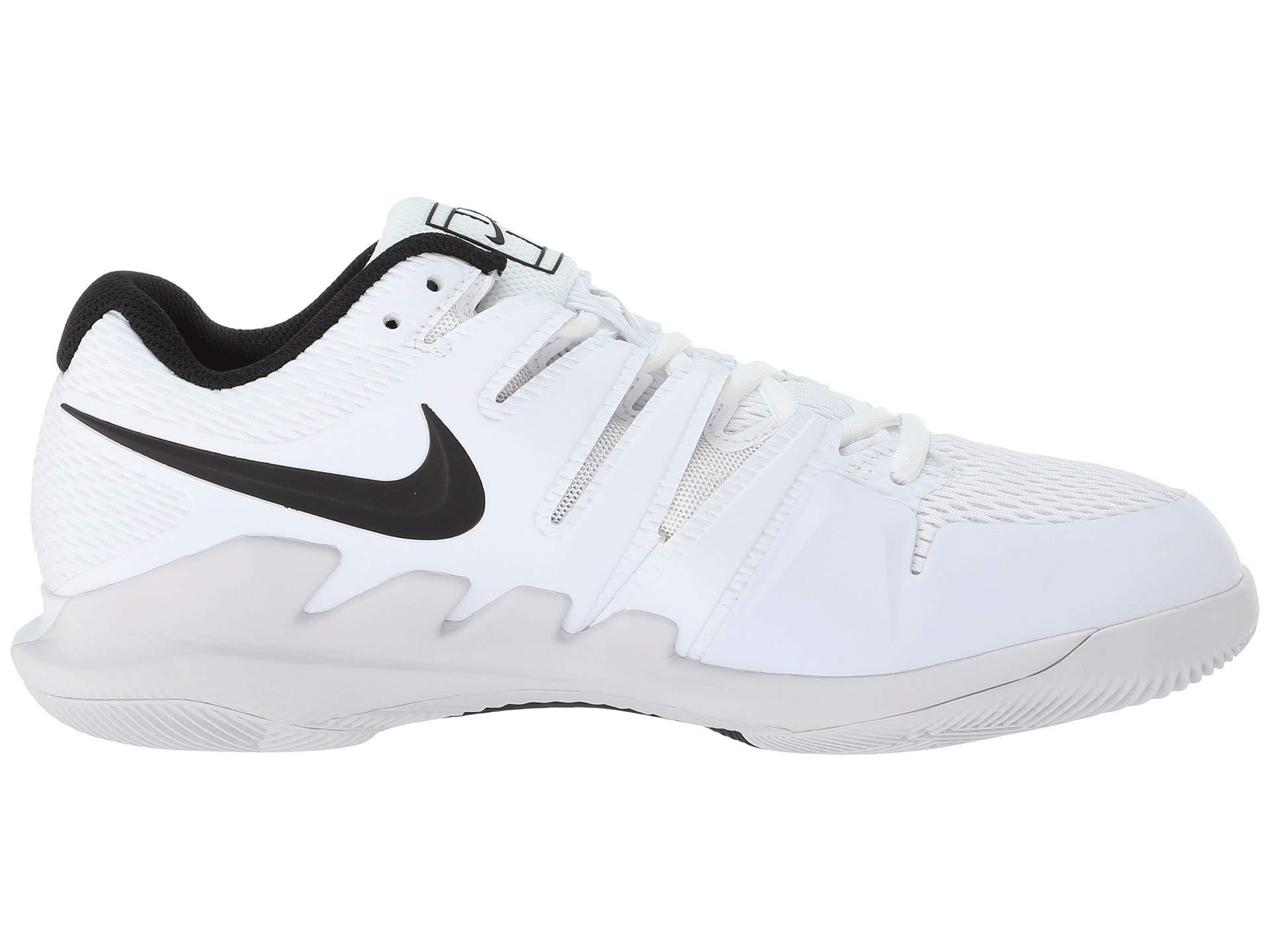 white and grey nike tennis shoes
